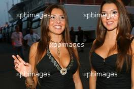 07.09.2006 Monza, Italy,  Girls in the paddock - Formula 1 World Championship, Rd 15, Italian Grand Prix, Thursday