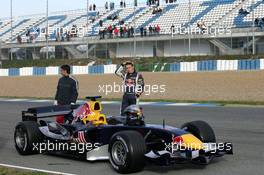13.01.2006 Jerez, Spain,  Christian Klien (AUT), Red Bull Racing, problems with the new RB2 make him stop on the circuit - Formula One Testing