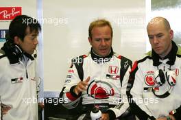 12.01.2006 Jerez, Spain,  Rubens Barrichello (BRA), Honda Racing F1 Team, talking to Jock Clear (GBR), Honda Racing F1 Team, Senior Race Engineer and Katoh (JAP), Honda Race Engineer - Formula One Testing