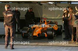 11.01.2006 Jerez, Spain,  Pedro de la Rosa (ESP), Test Driver, in an interim Orange McLaren Mercedes - Formula One Testing