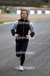 11.01.2006 Jerez, Spain,  Jarno Trulli (ITA), Toyota Racing jogging around the circuit - Formula One Testing