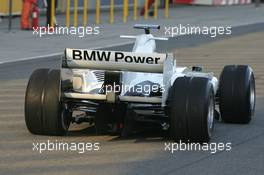 11.01.2006 Jerez, Spain, Nick Heidfeld (GER), BMW Sauber F1 Team, in a completely white painted BMW  - Formula One Testing