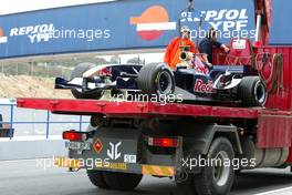 09.02.2006 Jerez, Spain,  Vitantonio Liuzzi (ITA), Scuderia Toro Rosso, the new car STR1 is returned to the pits after stopping on the circuit