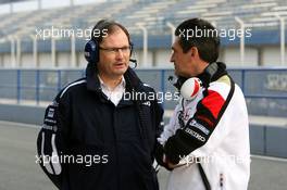 09.02.2006 Jerez, Spain,  Frank Dernie (GBR), Head of WilliamsF1 Special projects and Jacky Eaklehardt (BEL), Honda Racing F1 Team