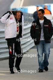 08.02.2006 Jerez, Spain,  Juan-Pablo Montoya (COL), McLaren Mercedes, Rubens Barrichello (BRA), Honda Racing F1 Team