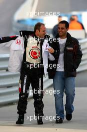 08.02.2006 Jerez, Spain,  Juan-Pablo Montoya (COL), McLaren Mercedes, Rubens Barrichello (BRA), Honda Racing F1 Team