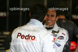 11.10.2006 Jerez, Spain,  Pedro de la Rosa (ESP), McLaren Mercedes, Lewis Hamilton (GBR), Mclaren Mercedes, F1 Testing