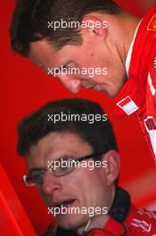 11.10.2006 Jerez, Spain,  Michael Schumacher (GER), Scuderia Ferrari, Chris Dyer (AUS), Scuderia Ferrari, Race Engineer, F1 testing