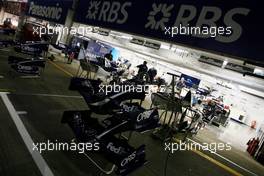 06.10.2006 Suzuka, Japan,  Team Williams atmosphere - Formula 1 World Championship, Rd 17, Japanese Grand Prix, Friday Practice
