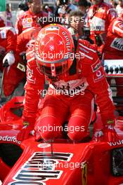 08.10.2006 Suzuka, Japan,  Michael Schumacher (GER), Scuderia Ferrari - Formula 1 World Championship, Rd 17, Japanese Grand Prix, Sunday Pre-Race Grid