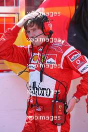 08.10.2006 Suzuka, Japan,  Rob Smedly, (GBR), Felipe Massa Ferrari Engineer - Formula 1 World Championship, Rd 17, Japanese Grand Prix, Sunday Pre-Race Grid