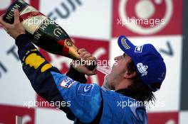 08.10.2006 Suzuka, Japan,  Winner, Fernando Alonso (ESP), Renault F1 Team, R26 - Formula 1 World Championship, Rd 17, Japanese Grand Prix, Sunday Podium