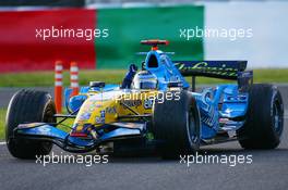08.10.2006 Suzuka, Japan,  Fernando Alonso (ESP), Renault F1 Team, R26 - Formula 1 World Championship, Rd 17, Japanese Grand Prix, Sunday Race