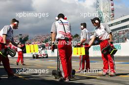 07.10.2006 Suzuka, Japan,  Ralf Schumacher (GER), Toyota Racing, TF106 - Formula 1 World Championship, Rd 17, Japanese Grand Prix, Saturday Practice