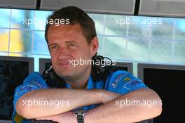 07.10.2006 Suzuka, Japan,  Steve Nielsen (GBR), Renault F1 Team, Sporting Manager- Formula 1 World Championship, Rd 17, Japanese Grand Prix, Saturday Practice