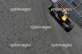 28.05.2006 Monte Carlo, Monaco,  Christian Klien (AUT), Red Bull Racing, RB2 drives past the tyre marbles - Formula 1 World Championship, Rd 7, Monaco Grand Prix, Sunday Race
