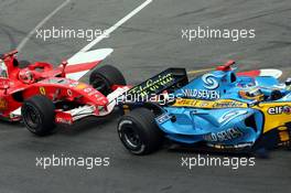 28.05.2006 Monte Carlo, Monaco,  Fernando Alonso (ESP), Renault F1 Team, Michael Schumacher (GER), Scuderia Ferrari - Formula 1 World Championship, Rd 7, Monaco Grand Prix, Sunday Race