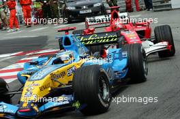 28.05.2006 Monte Carlo, Monaco,  Fernando Alonso (ESP), Renault F1 Team, in the new R26 and Michael Schumacher (GER), Scuderia Ferrari - Formula 1 World Championship, Rd 7, Monaco Grand Prix, Sunday Race