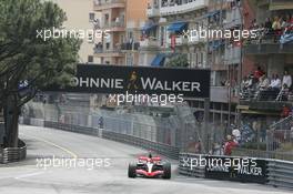 28.05.2006 Monte Carlo, Monaco,  Kimi Raikkonen (FIN), Räikkönen, McLaren Mercedes, MP4-21 - Formula 1 World Championship, Rd 7, Monaco Grand Prix, Sunday Race