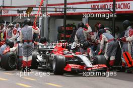 28.05.2006 Monte Carlo, Monaco,  PIT STOP of Christijan Albers (NED), Midland MF1 Racing - Formula 1 World Championship, Rd 7, Monaco Grand Prix, Sunday Race