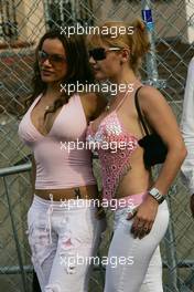 27.05.2006 Monte Carlo, Monaco,  Girls in the paddock - Formula 1 World Championship, Rd 7, Monaco Grand Prix, Saturday