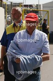 27.05.2006 Monte Carlo, Monaco,  Niki Lauda (AUT) - Formula 1 World Championship, Rd 7, Monaco Grand Prix, Saturday