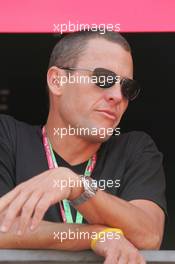 25.05.2006 Monte Carlo, Monaco,  Lance Edward Armstrong (USA) as a guest for Ferrari / AMD in the Ferrari garage / box - Formula 1 World Championship, Rd 7, Monaco Grand Prix, Thursday