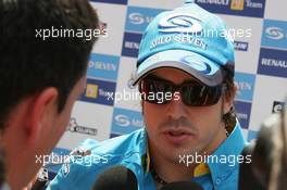 24.05.2006 Monte Carlo, Monaco,  Fernando Alonso (ESP), Renault F1 Team is interviewed - Formula 1 World Championship, Rd 7, Monaco Grand Prix, Wednesday