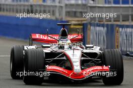 25.04.2006 Silverstone, England, Pedro de la Rosa (ESP), Test Driver, McLaren Mercedes, www.xpb.cc, EMail: info@xpb.cc - copy of publication required for printed pictures. Every used picture is fee-liable. c Copyright: Davenport / xpb.cc