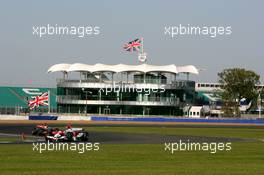 21.09.2006 Silverstone, England,  Olivier Panis (FRA), Test Driver, Toyota Racing, TF106, Lewis Hamilton (GBR), Mclaren Mercedes, MP4-21