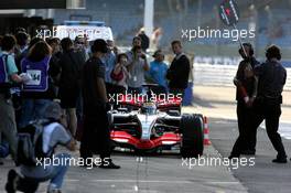 20.09.2006 Silverstone, England,  Lewis Hamilton (GBR), McLaren Mercedes practices stops