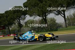 21.04.2006 Imola, Italy,  Giancarlo Fisichella (ITA), Renault F1 Team, R26 - Formula 1 World Championship, Rd 4, San Marino Grand Prix, Friday Practice