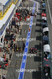 21.04.2006 Imola, Italy,  The Pit lane - Formula 1 World Championship, Rd 4, San Marino Grand Prix, Friday Practice