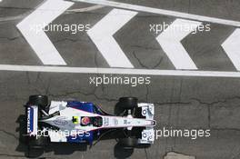 21.04.2006 Imola, Italy,  Robert Kubica (POL), Test Driver, BMW Sauber F1 Team, F1.06 - Formula 1 World Championship, Rd 4, San Marino Grand Prix, Friday Practice