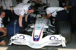 21.04.2006 Imola, Italy,  Jacques Villeneuve (CDN), BMW Sauber F1 Team - Formula 1 World Championship, Rd 4, San Marino Grand Prix, Friday Practice