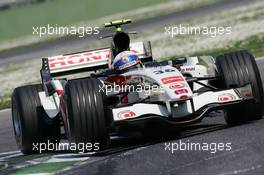 21.04.2006 Imola, Italy,  Anthony Davidson (GBR0, Test Driver, Honda Racing F1 Team, RA106 - Formula 1 World Championship, Rd 4, San Marino Grand Prix, Friday Practice