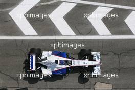 21.04.2006 Imola, Italy,  Jacques Villeneuve (CDN), BMW Sauber F1 Team, F1.06 - Formula 1 World Championship, Rd 4, San Marino Grand Prix, Friday Practice