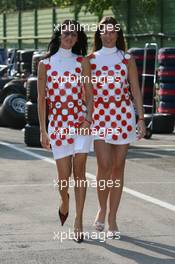 21.04.2006 Imola, Italy,  Martini Girls - Formula 1 World Championship, Rd 4, San Marino Grand Prix, Friday