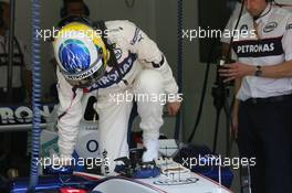 21.04.2006 Imola, Italy,  Nick Heidfeld (GER), BMW Sauber F1 Team - Formula 1 World Championship, Rd 4, San Marino Grand Prix, Friday Practice