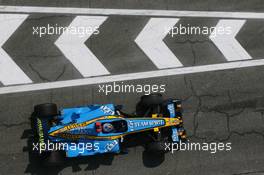 21.04.2006 Imola, Italy,  Fernando Alonso (ESP), Renault F1 Team, R26 - Formula 1 World Championship, Rd 4, San Marino Grand Prix, Friday Practice