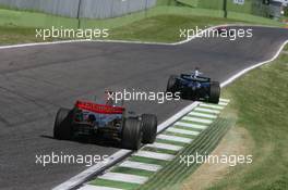 23.04.2006 Imola, Italy,  Kimi Raikkonen (FIN), Räikkönen, McLaren Mercedes, MP4-21 - Formula 1 World Championship, Rd 4, San Marino Grand Prix, Sunday Race