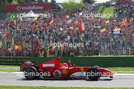 23.04.2006 Imola, Italy,  Michael Schumacher (GER), Scuderia Ferrari - Formula 1 World Championship, Rd 4, San Marino Grand Prix, Sunday Race