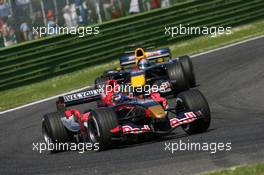 23.04.2006 Imola, Italy,  Scott Speed (USA), Scuderia Toro Rosso, STR01 leads Christian Klien (AUT), Red Bull Racing, RB2 - Formula 1 World Championship, Rd 4, San Marino Grand Prix, Sunday Race