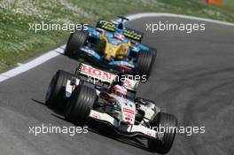 23.04.2006 Imola, Italy,  Rubens Barrichello (BRA), Honda Racing F1 Team, RA106  - Formula 1 World Championship, Rd 4, San Marino Grand Prix, Sunday Race