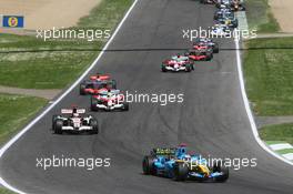 23.04.2006 Imola, Italy,  Fernando Alonso (ESP), Renault F1 Team, R26 leads Rubens Barrichello (BRA), Honda Racing F1 Team, RA106  - Formula 1 World Championship, Rd 4, San Marino Grand Prix, Sunday Race