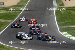 23.04.2006 Imola, Italy,  Nick Heidfeld (GER), BMW Sauber F1 Team, F1.06 and David Coulthard (GBR), Red Bull Racing, RB2 - Formula 1 World Championship, Rd 4, San Marino Grand Prix, Sunday Race