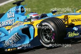 22.04.2006 Imola, Italy,  Giancarlo Fisichella (ITA), Renault F1 Team, R26 - Formula 1 World Championship, Rd 4, San Marino Grand Prix, Saturday Qualifying