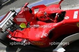 22.04.2006 Imola, Italy,  Michael Schumacher (GER), Scuderia Ferrari  Formula 1 World Championship, Rd 4, San Marino Grand Prix, Saturday Qualifying