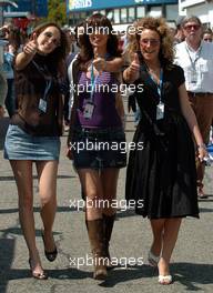 22.04.2006 Imola, Italy,  Girls / Una Girls - Formula 1 World Championship, Rd 4, San Marino Grand Prix, Saturday