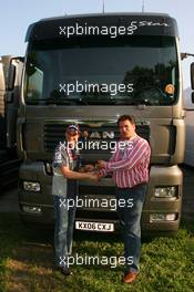 22.04.2006 Imola, Italy,  The General Director of MAN Truck & bus b.v Bert van Hasselt hands over the keys to the new Midland MAN trucks to Christijan Albers (NED), Midland MF1 Racing - Formula 1 World Championship, Rd 4, San Marino Grand Prix, Saturday